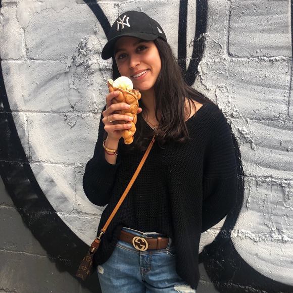 Meet your Posher, Seline - Picture 1 of 1